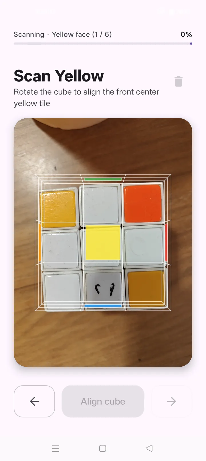 Rubik Buddy scanning a face of a Rubik's Cube